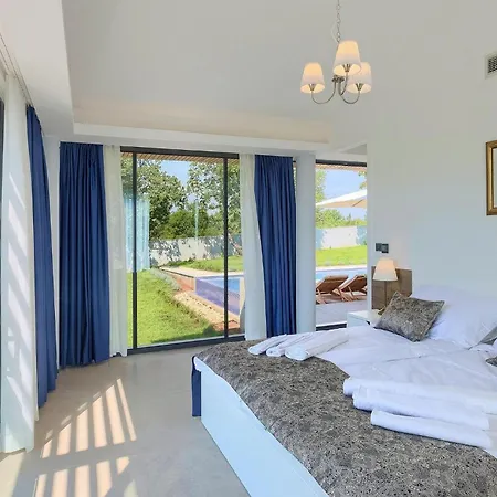 Awesome In Istria With Kitchen بيت للعطل *